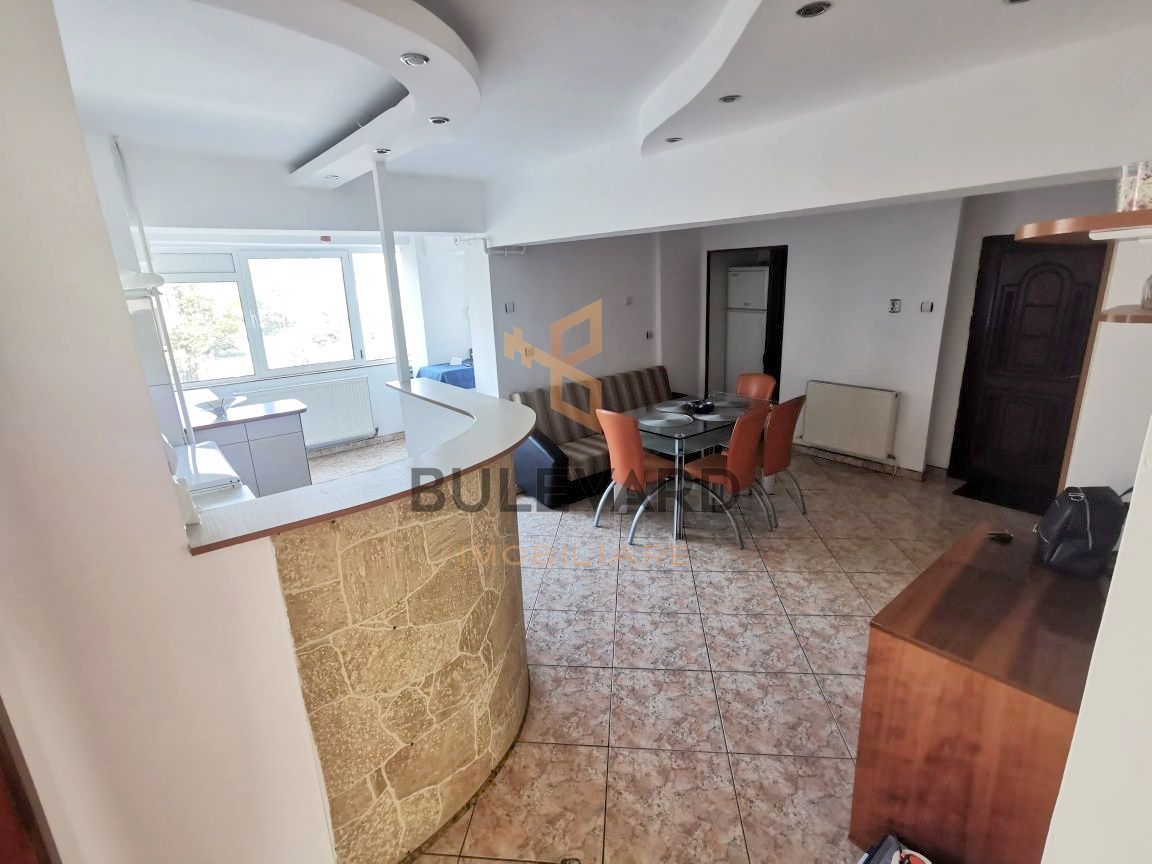 Apartament 3 camere decomandate + garaj! - Poză 2
