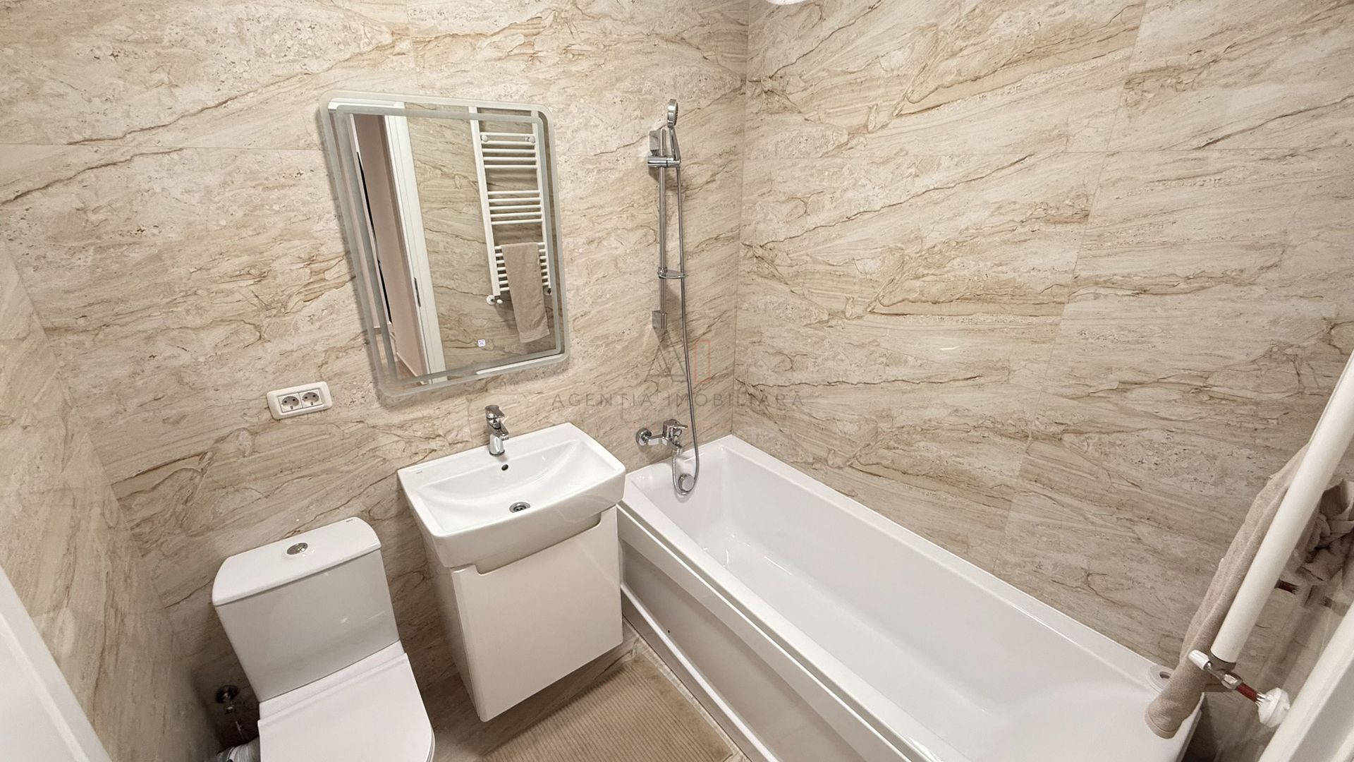 2 Camere Central Address Sebastian | Parcare | Mobilat - Poză 11