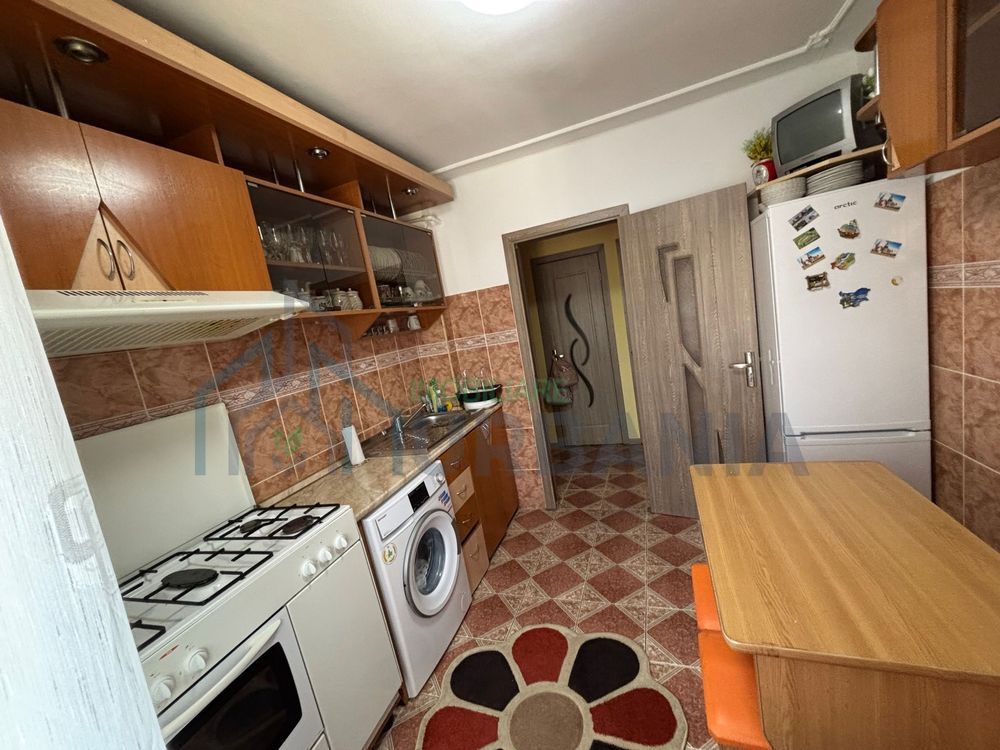 Apartament 3 camere, decomandat, în zona Alexandru cel Bun, Iași - Poză 4