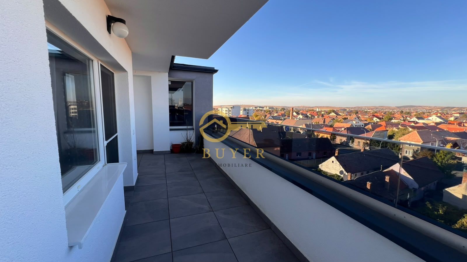 Penthouse spatios cu 2 terase in Kogalniceanu- 102 utili, buc separata - Poză 13