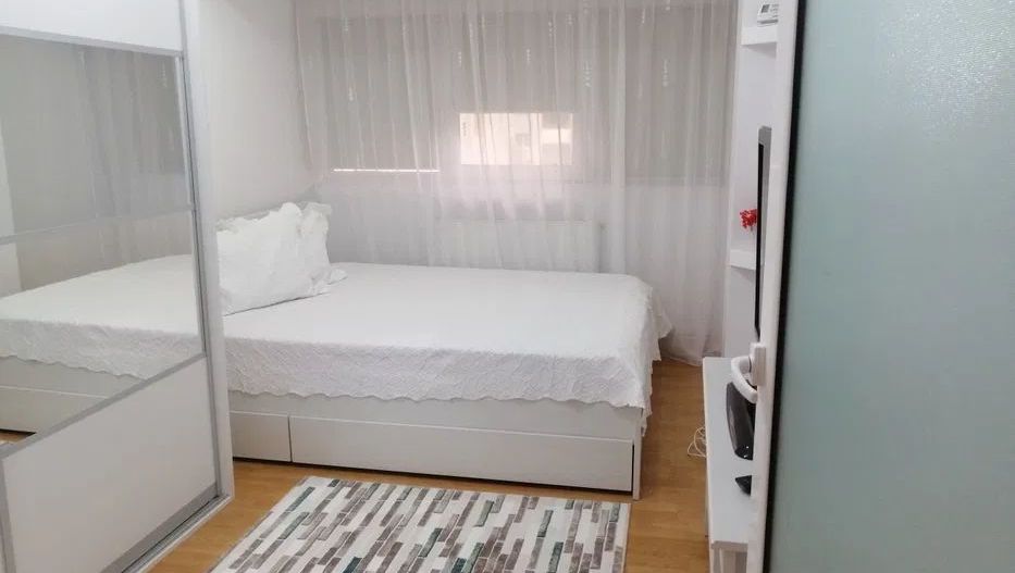 Apartament la  mansarda, Micro 19, mobilat si utilat - Poză 2
