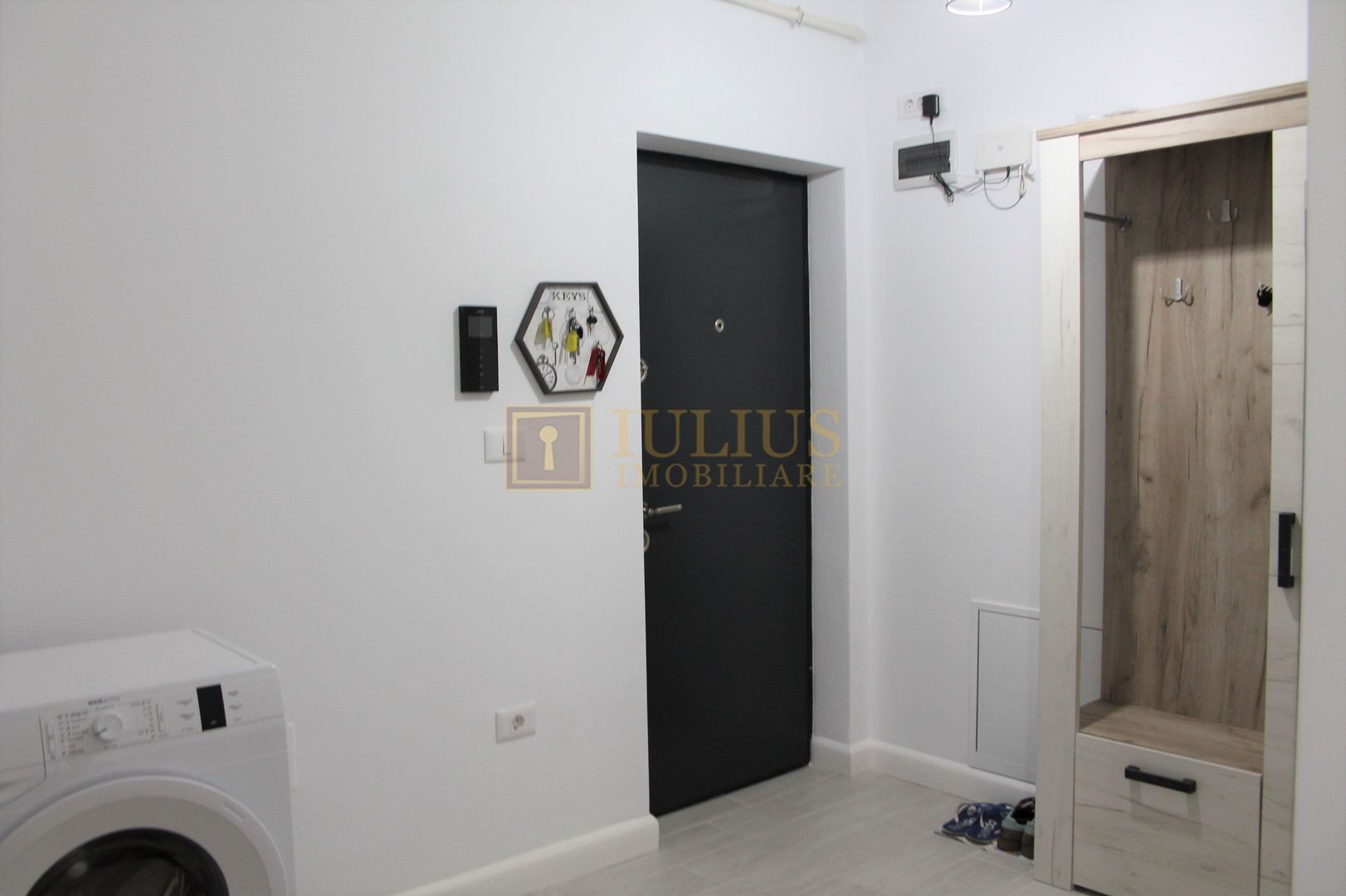 1 camera, bloc nou, centrala proprie, zona Braytim. - Poză 2
