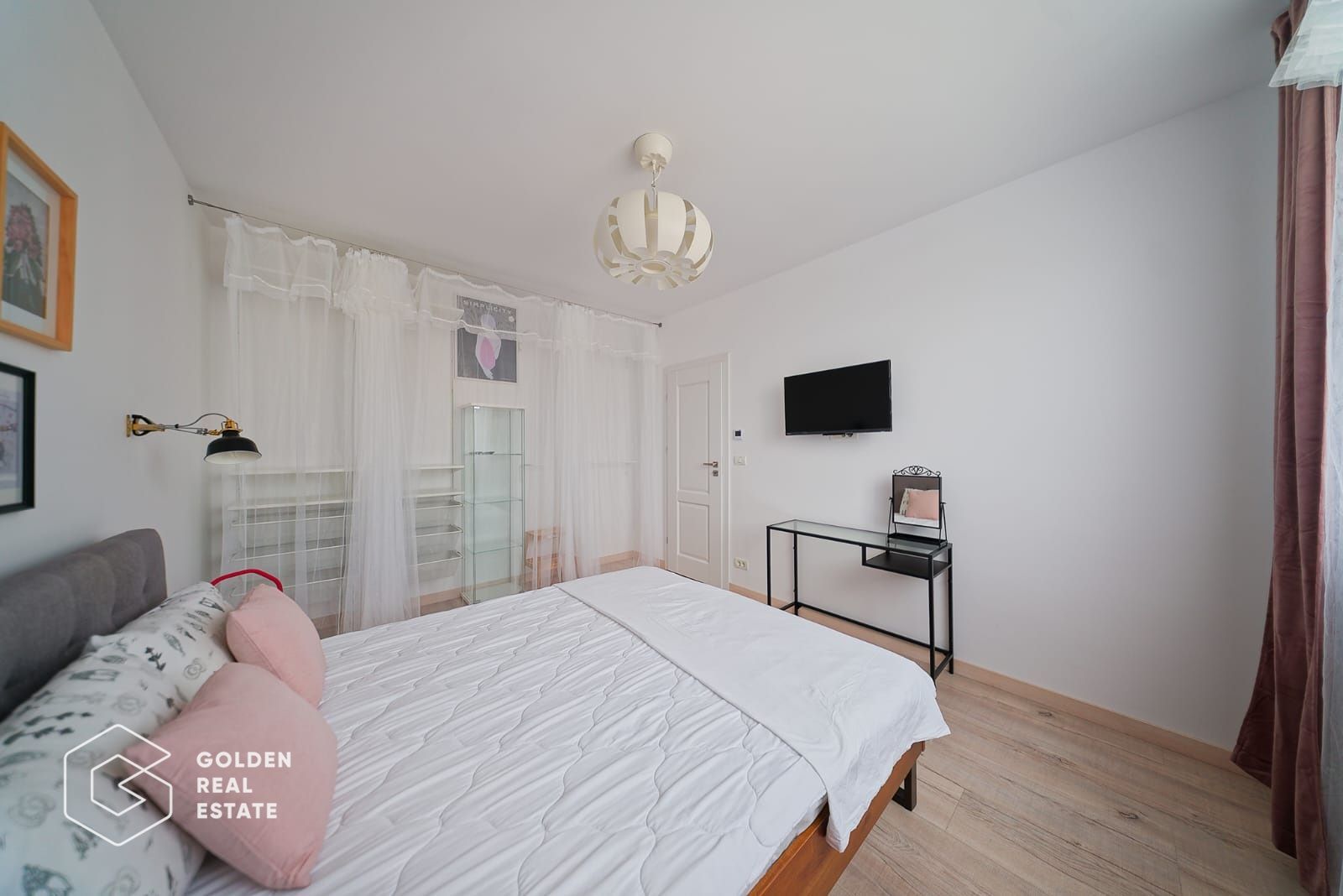 Apartament de revista, prima inchiriere, zona Micalaca 300 - Poză 2