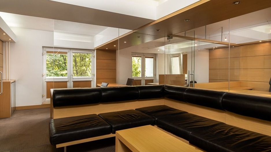 UNIRII FANTANI - 5 camere de vanzare - investitie rara si eleganta - Poză 6