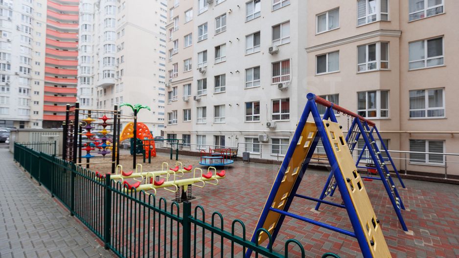 Vânzare, apartament, 4 camere, strada Nicolae Testemițanu, Centru - Poză 18