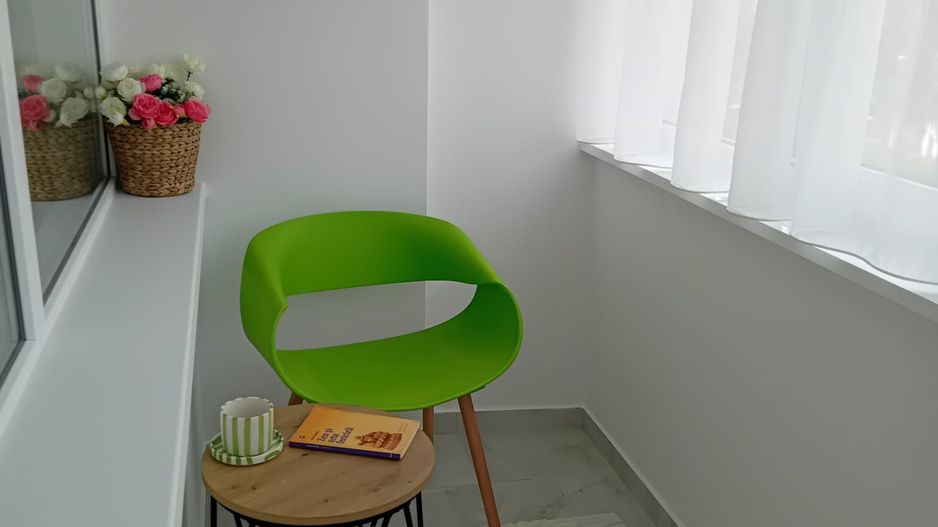 Vanzare - apartament cu 3 camere, Micro 16, renovat, mobilat nou - Poză 6