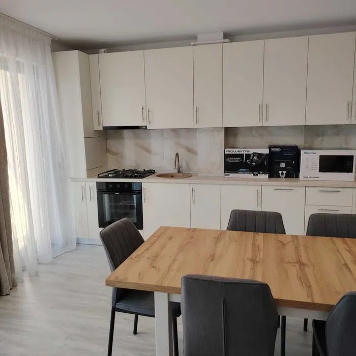 Închiriez apartament proaspăt finisat și utilat modern - Poză 3
