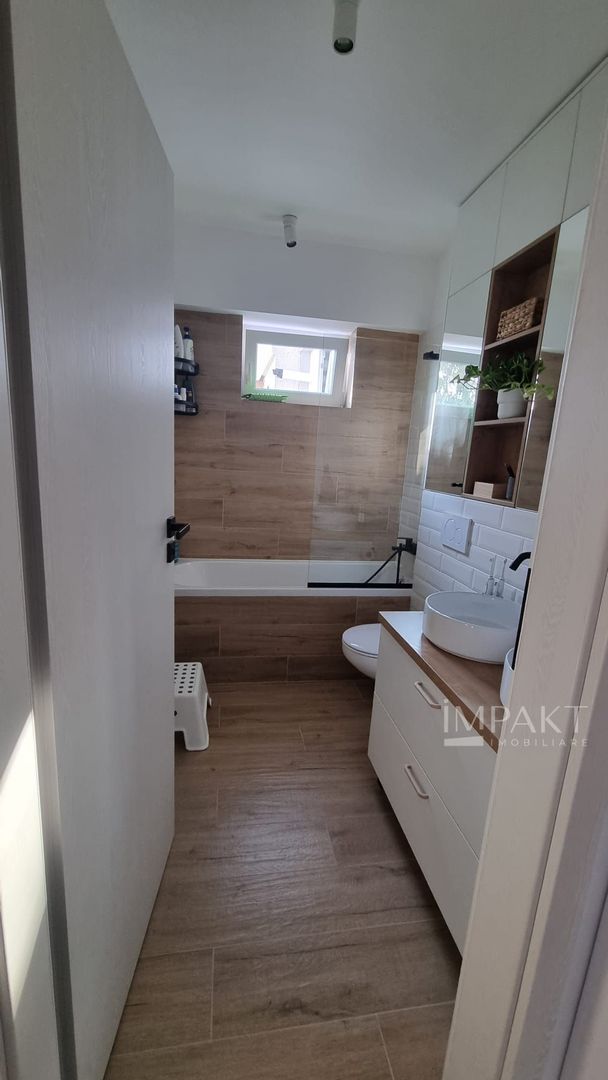 Apartament cu 3 camere decomandat cf sporit in Andrei Muresanu - Poză 8