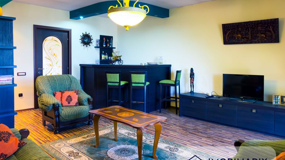 Casă impunătoare, 292 mp utili, 763 mp teren | Strada Principală - Poză 14