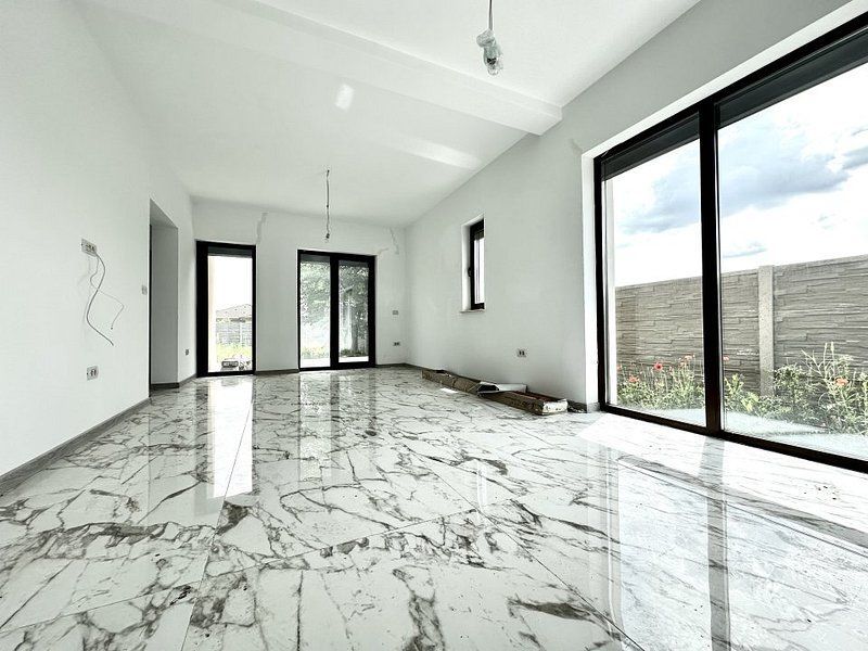 Duplex 5 camere, zona liniștită, in Dumbrăvița - Poză 1