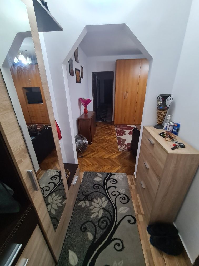 ageuropa.ro vinde apt. 4 cam. CARAMIDA, 80mp la PARTER in Micro 14 - Poză 8