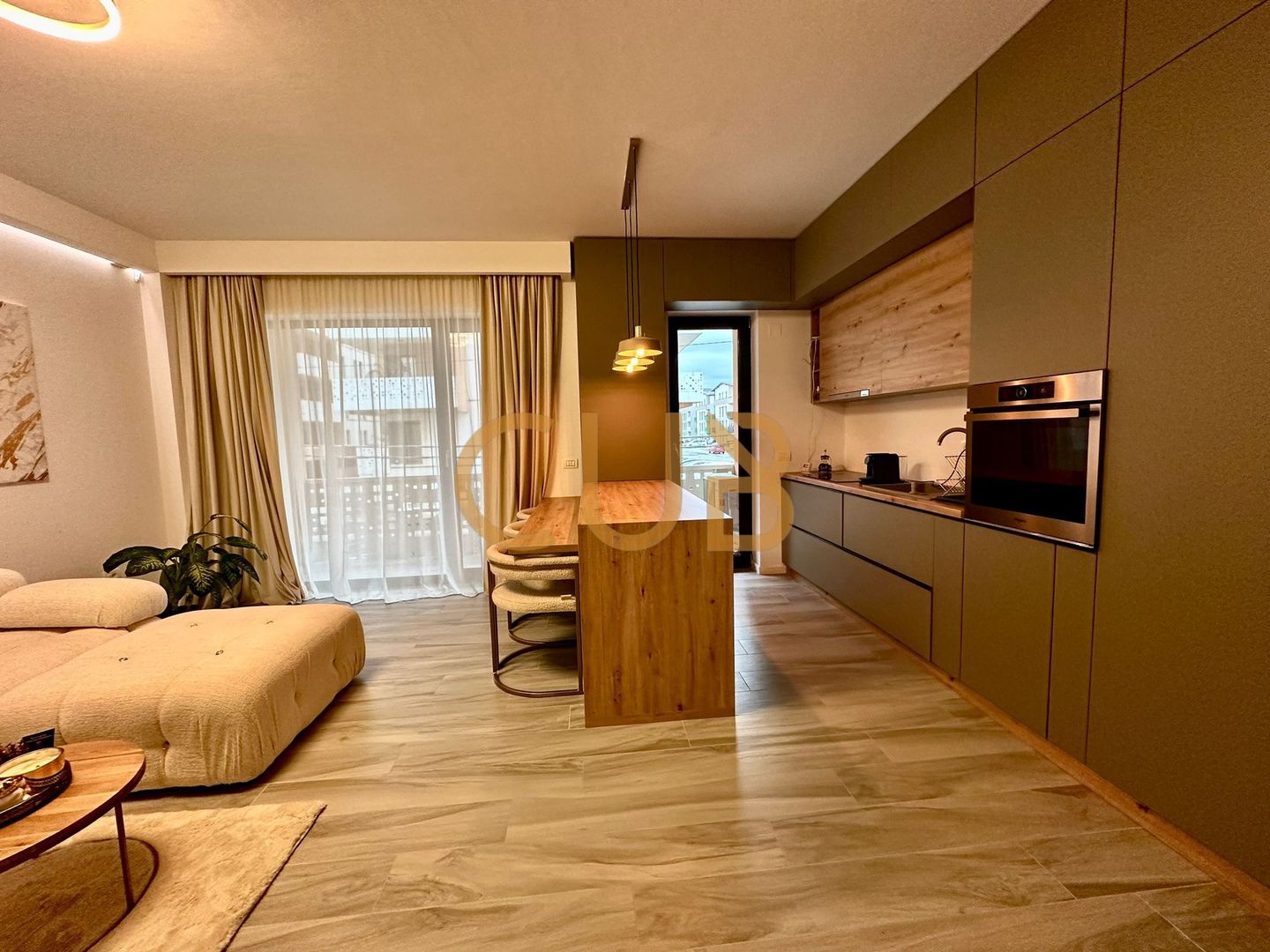 FUTURE RESIDENCE - 2cam DEOSEBIT complet mobilat+utilat|piscina,lift| - Poză 3