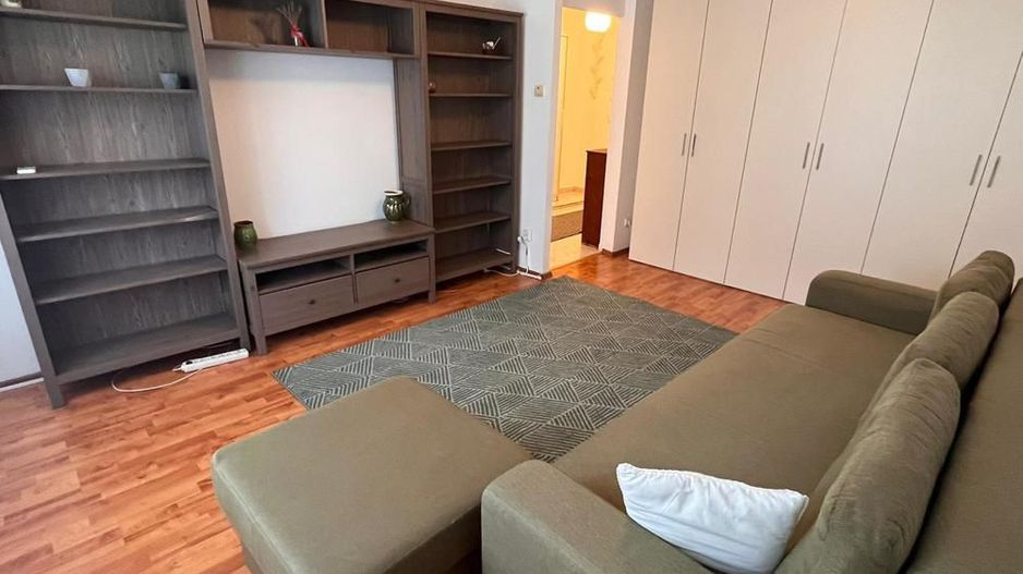 Garsoniera Vitan Mall - Poză 1