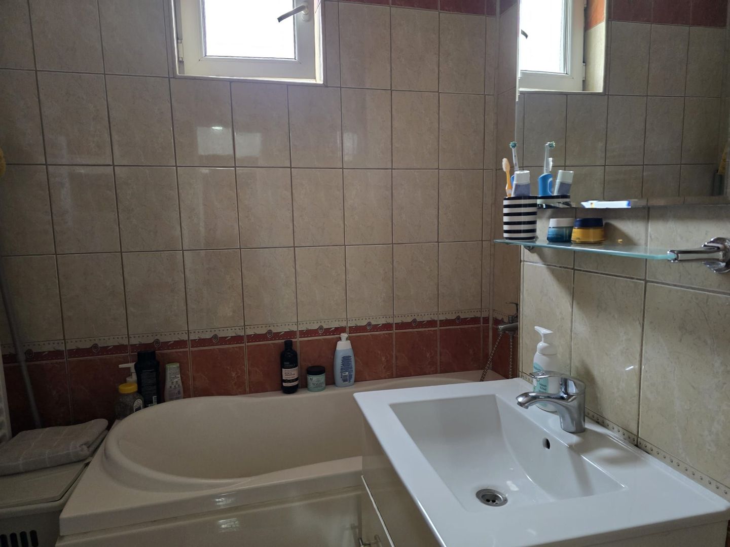 LOC. RACACIUNI,  APARTAMENT 3 CAMERE - Poză 18