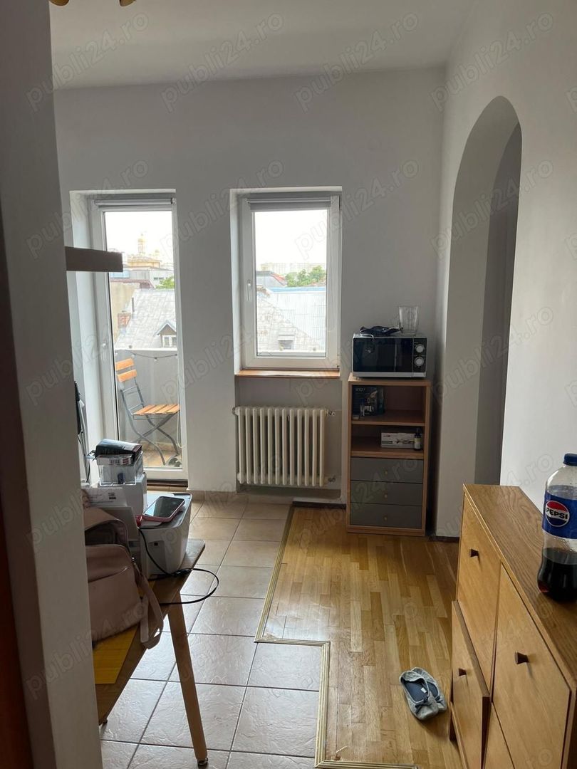 Vanzare Apartament 2 camere , etaj 3, centrală, mansardă și boxă - Cotroceni - Poză 2