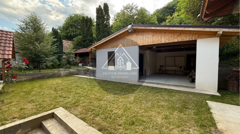 Casa mare în Ațel - Poză 2