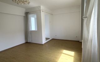 Garsoniera spatioasa de inchiriat, cu boiler in Tei - Poză 1