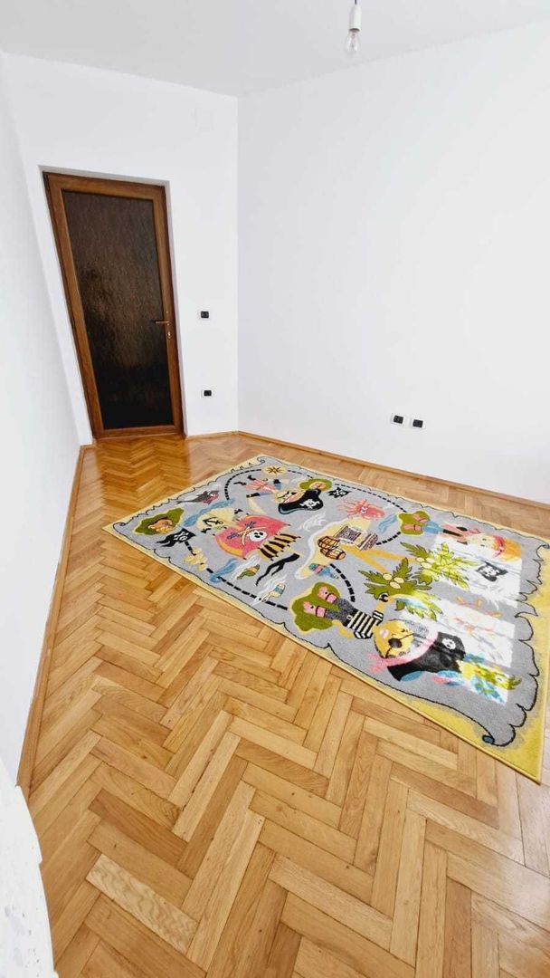 De vânzare apartament 4 camere - Poză 8