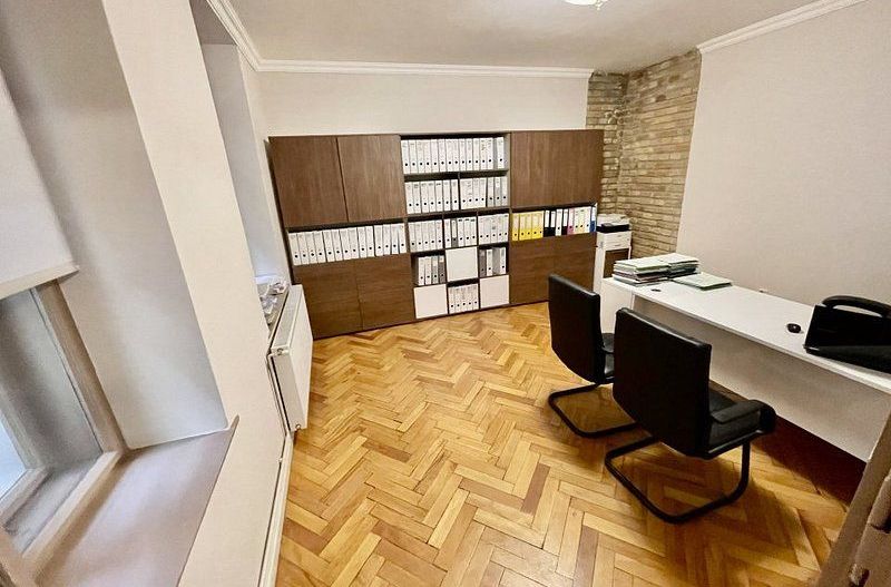 Birou in Piata Unirii - Poză 2