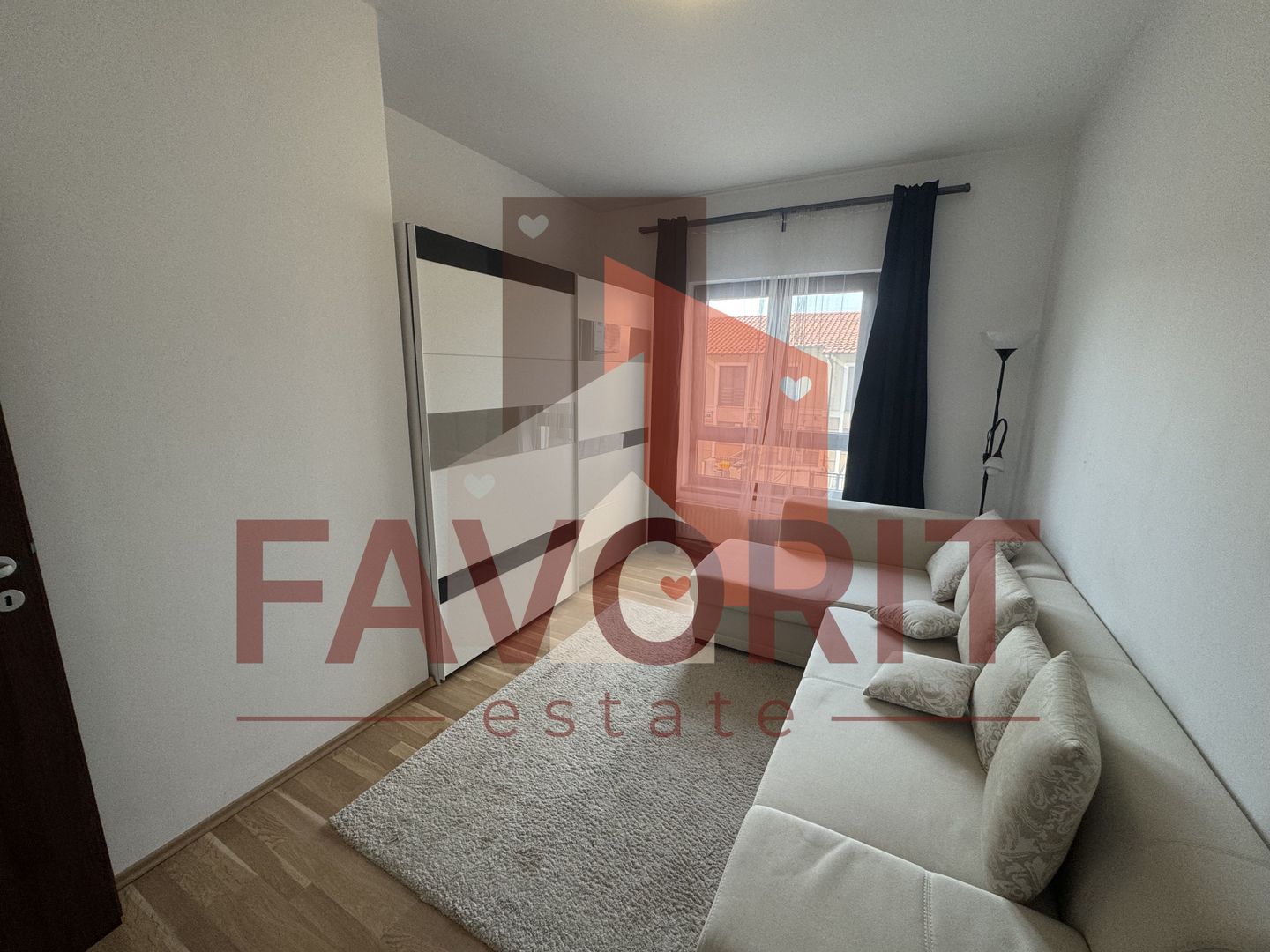 Etaj 1. Pozitie excelenta. Aproape de magazine si Expres 3. - Poză 10