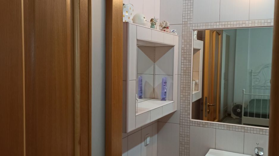 vila triplex,deosebita,mob-util partial/complet/Frumusani-Calarasi - Poză 52