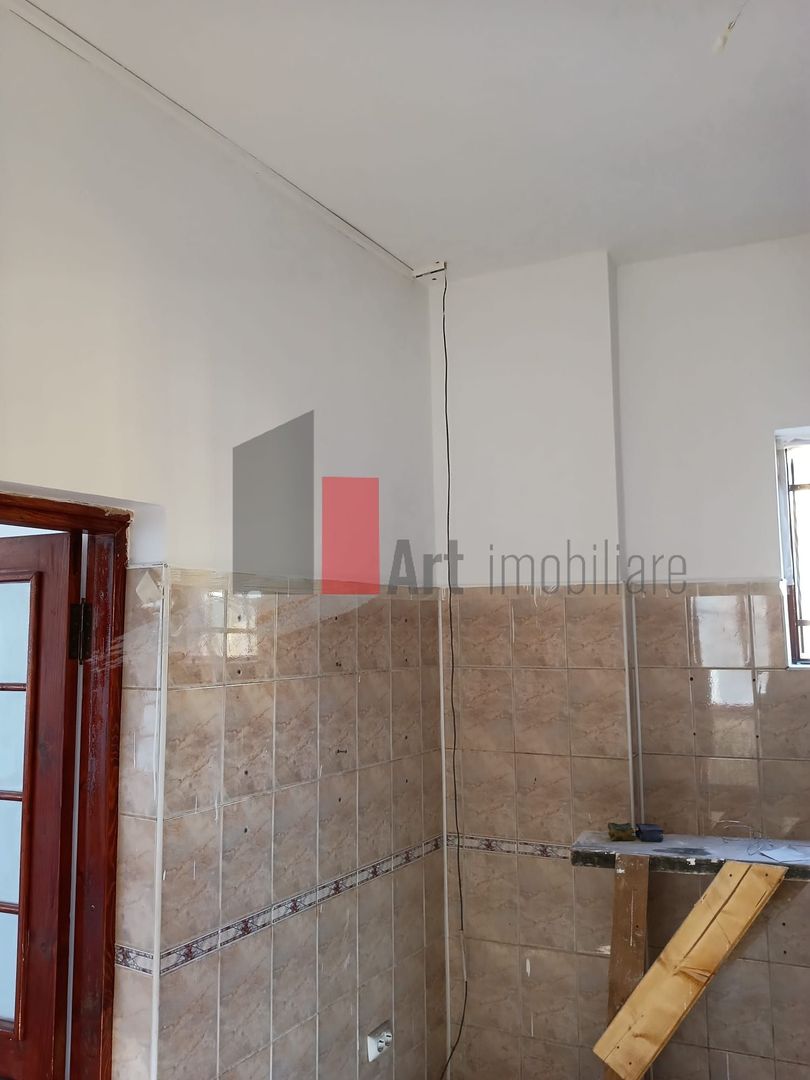 Vila  de inchiriat recent renovata - Poză 24