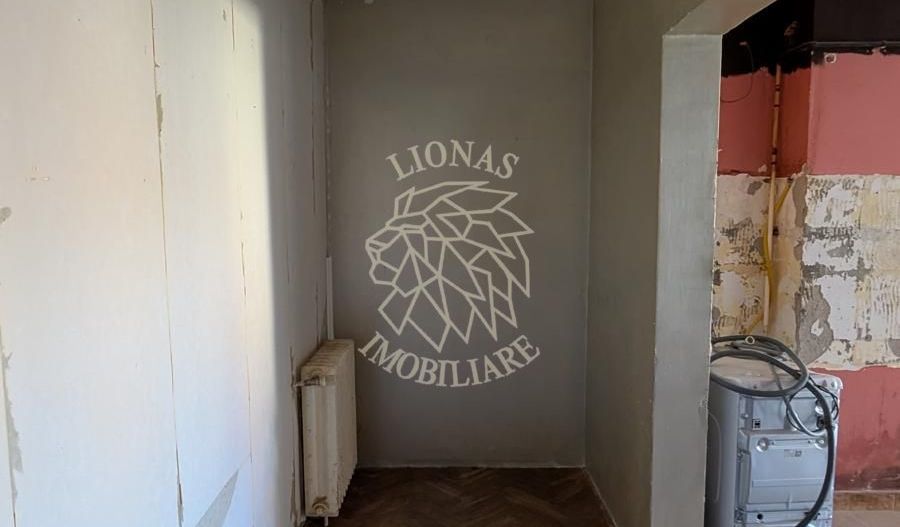 Apartament 2 camere 80 mp-etaj 1-balcon-terasa-Zona Centrala - Poză 4