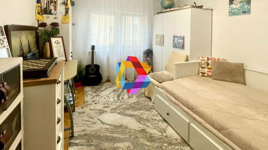 Apartament cu patru camere, zona Judetean 77mp - Poză 10