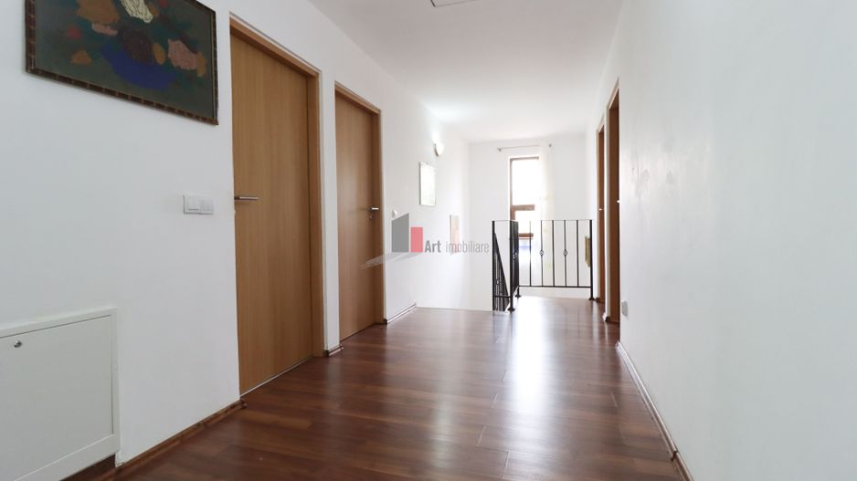 Vila "SEPHARA", teren 700 mp,  292 mp suprafata totala, NEGOCIABIL - Poză 24