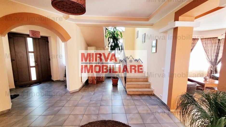 🏡Vilă spațioasă cu 6 camere și curte 🌳 – Închiriere, Zona Republicii - Poză 4