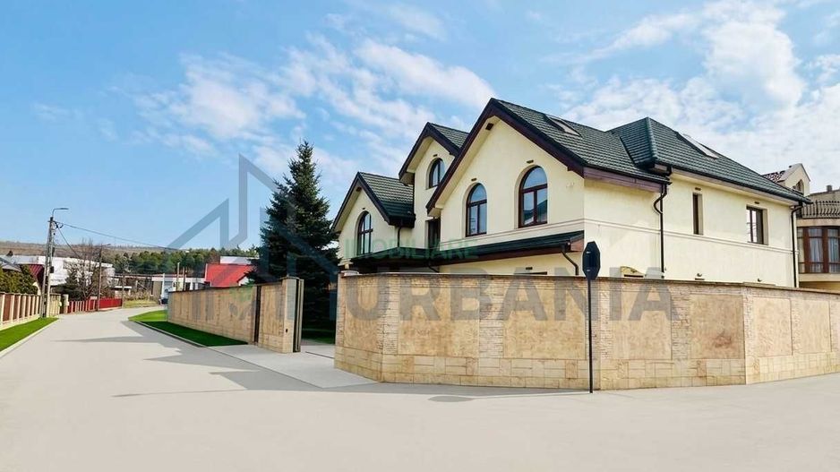 Casă de familie pe Stradela Plopii Fără Soț (Bucium) | 540 mp utili | 4 dormitoare - Poză 1