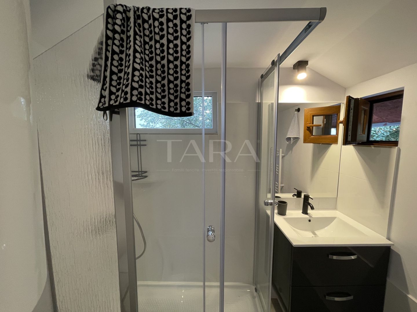 Studio modern, studenti UMF, parcare, curte privată, Gradina Botanica. - Poză 5