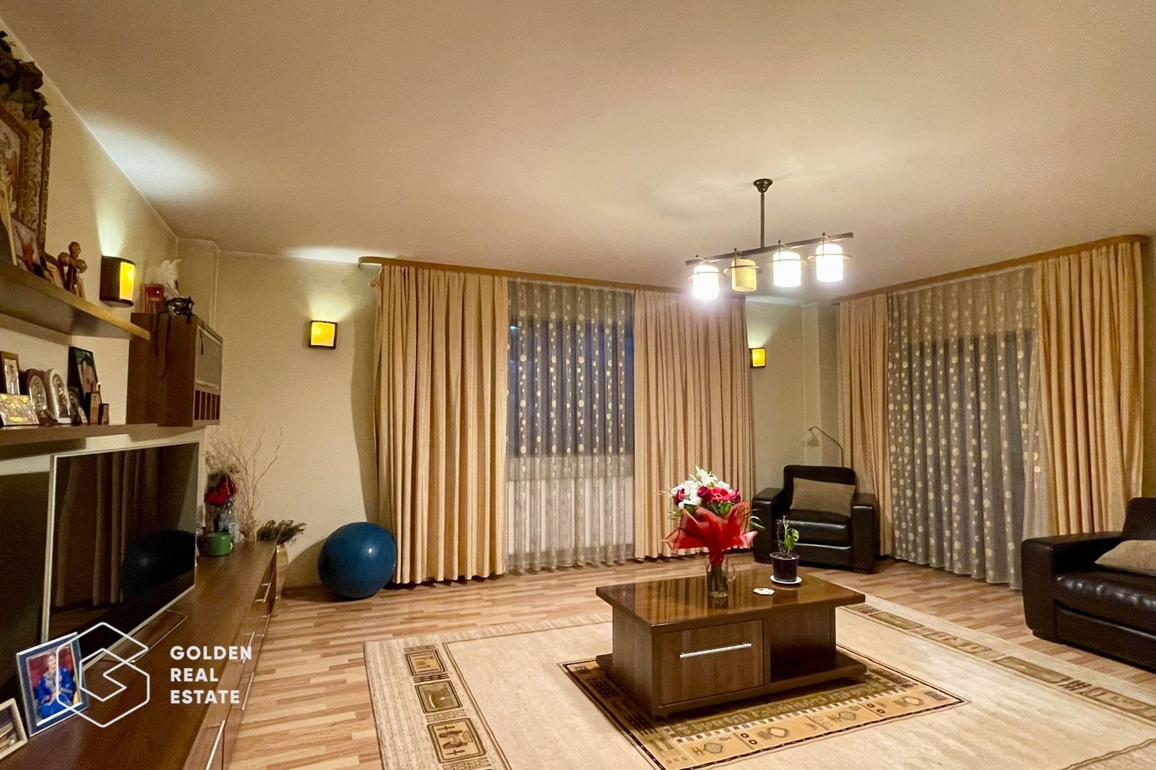 Casă generoasă pentru activități comerciale- Calea Vitan - Poză 2