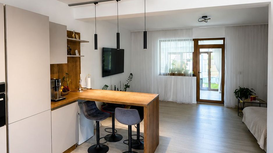 Chișoda | Piscină proprie | Panouri | Mobilată complet - Poză 9