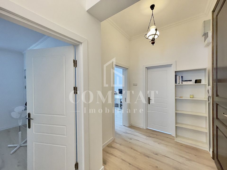 Apartament cu 3 camere Ultracentral - Poză 9