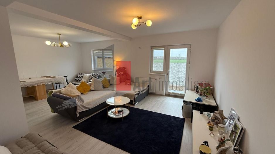 Casa curte Popesti Leordeni - A0 - Poză 1