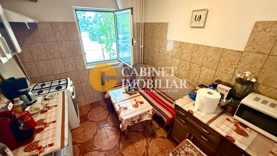 4 Camere Decomandat - Bloc din 1982 - Zona Alexandru Cel Bun - Poză 6