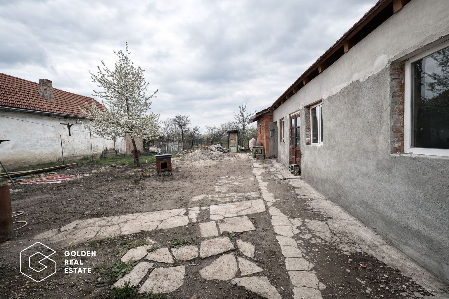 Casa cu 3 camere in Sinicolau Mic, teren 400 mp - Poză 8