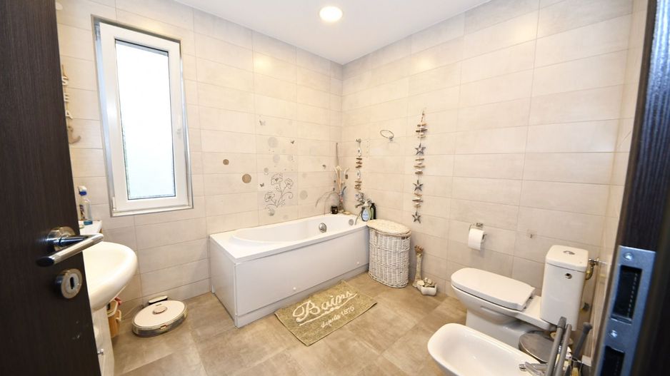 Casa moderna, constructie 2019 – eficienta energetica clasa A, 4 dormitoare - Poză 20