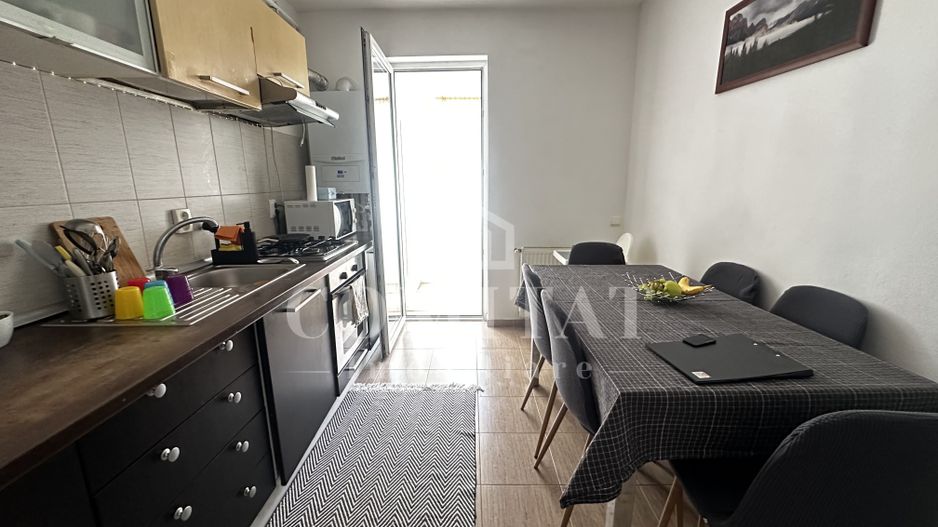 Apartament la etaj intermediar | Loc de parcare | Zona Str Eroilor - Poză 2