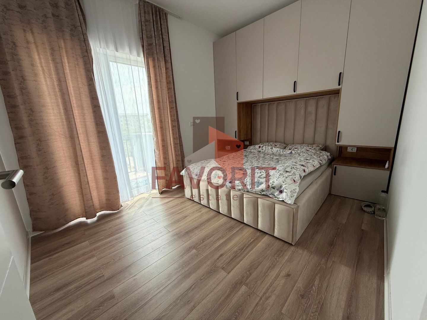 Mobilat si utilat. Etaj 1. Strada asfaltata - Poză 11