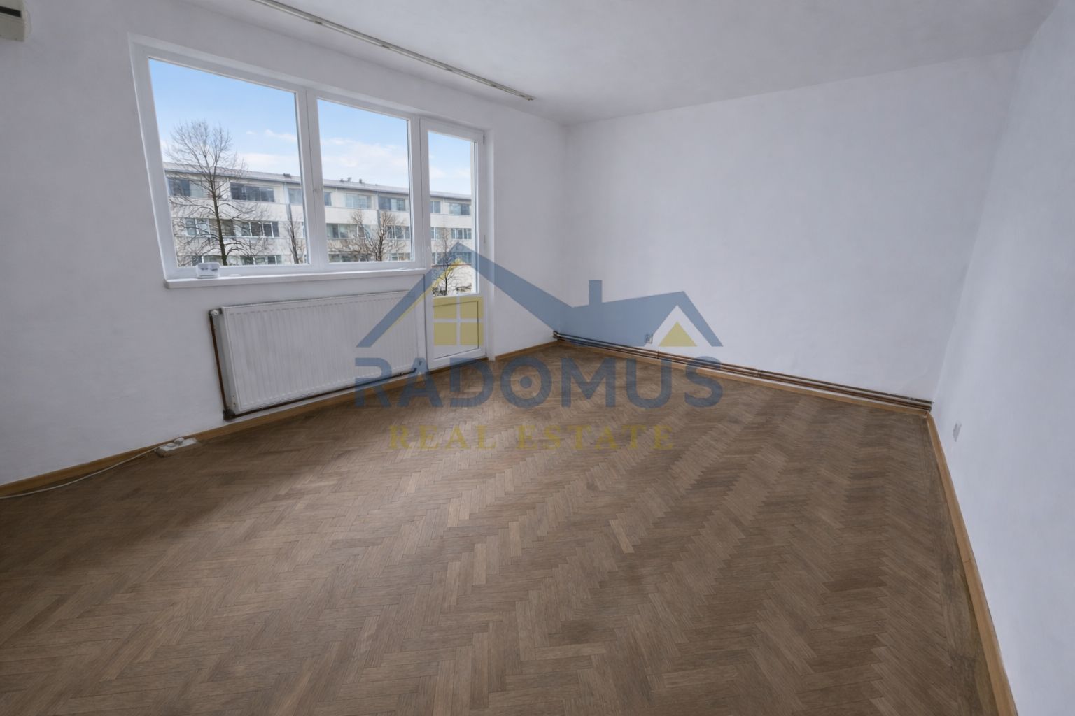 Apartament 3 camere – Ploiești Vest, Complex Dinu | Decomandat - Poză 1