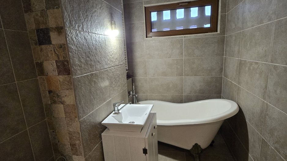 3 camere Valea Rosie - Complex - Profi - Poză 8