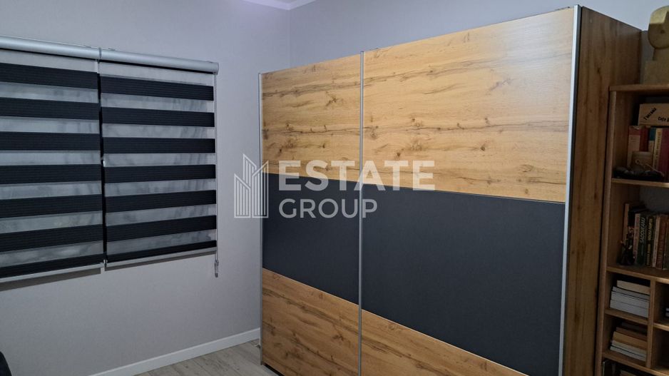 Duplex cu 5 camere despartit prin garaj in Dumbravita - Poză 3