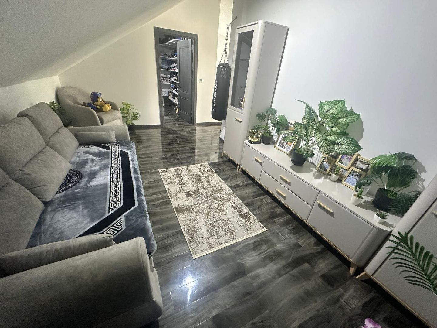 CASA INDIVIDUALA MOBILATA, TOATE UTILITATIE, CURTE 400 MP, COMISION 0% - Poză 18