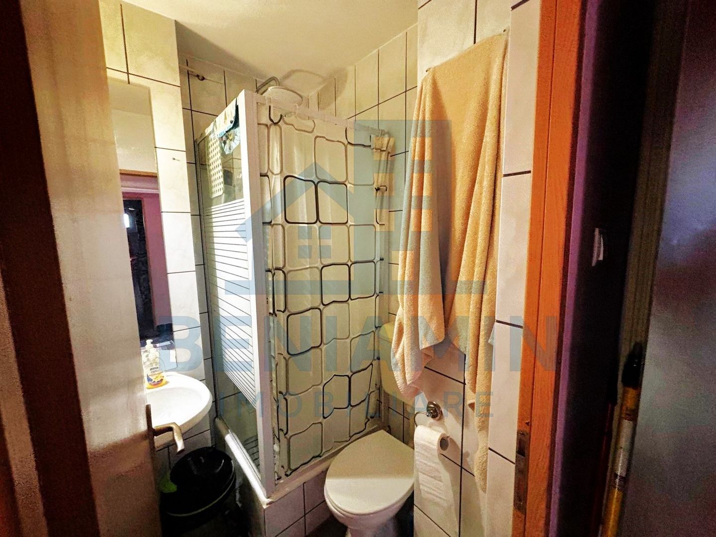 4-Camere-81mp-Utili-2-Balcoane-Lift-Mobilat-Utilat-Parcare-Triaj - Poză 14