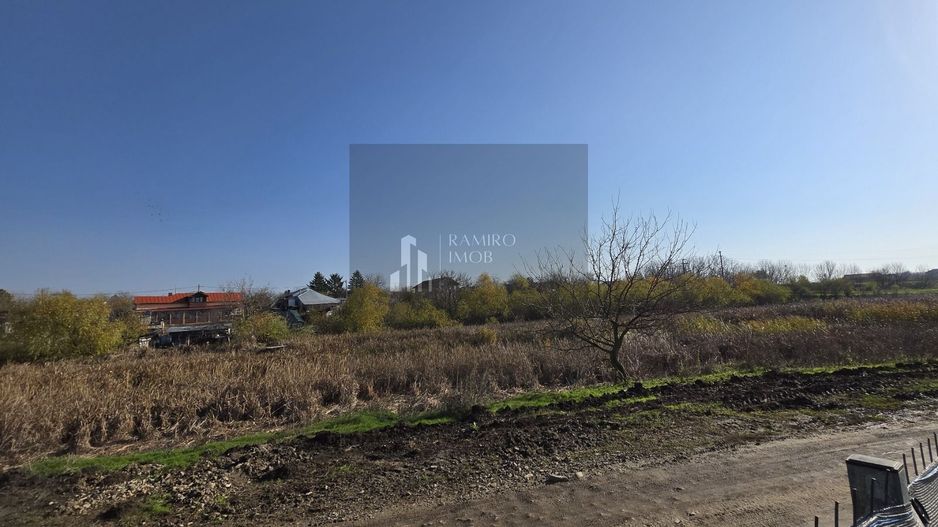 teren intravilan casa 500mp -curent si gaze trase - Frumusani /Pasarea - Poză 2