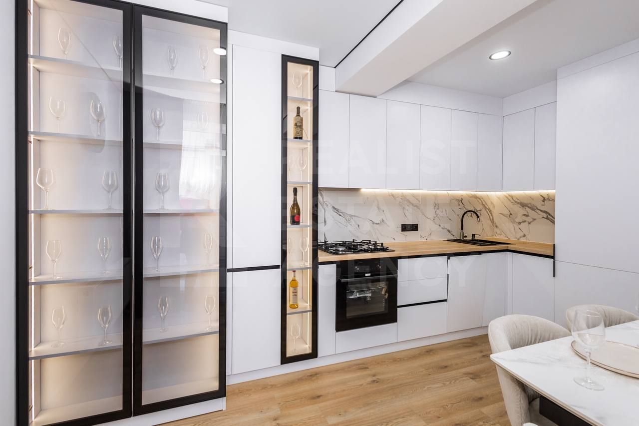 Vânzare, apartament, 2 camere + living, strada Alba Iulia, Buiucani - Poză 7