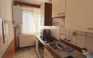 BRASADAS vinde ap 2 cam etaj 4/4 in Micro 15. - Poză 5