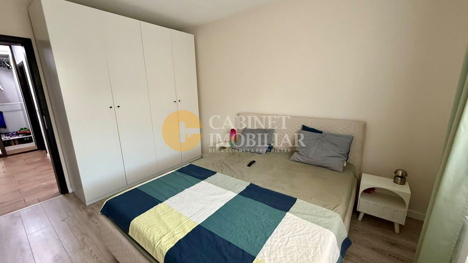 4 CAMERE DECOMANDAT--ETAJ+MANSARDA AMENAJATA--BLOC TIP VILA - Poză 3
